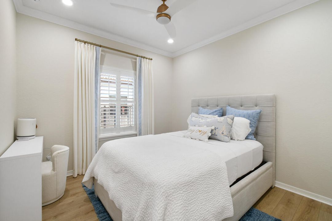 出租: $6,750 (4 贝兹, 2 浴室, 2334 平方英尺)