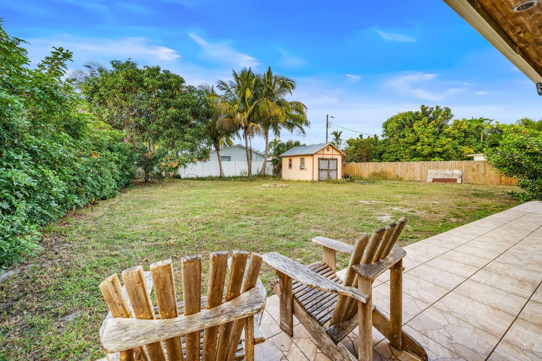 For Sale: $499,999 (3 beds, 2 baths, 1356 Square Feet)