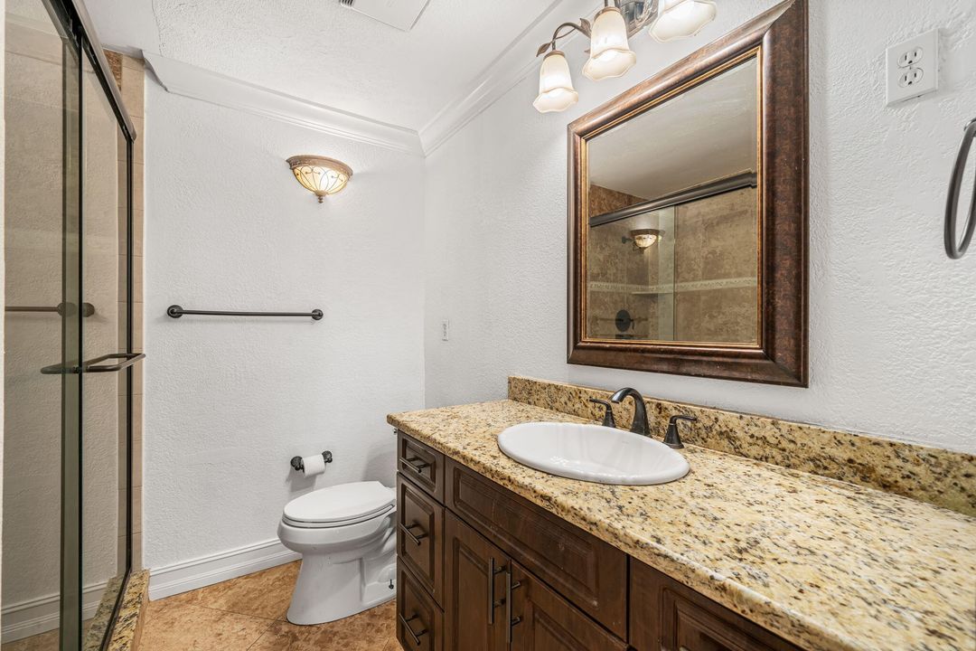 For Sale: $499,999 (3 beds, 2 baths, 1356 Square Feet)