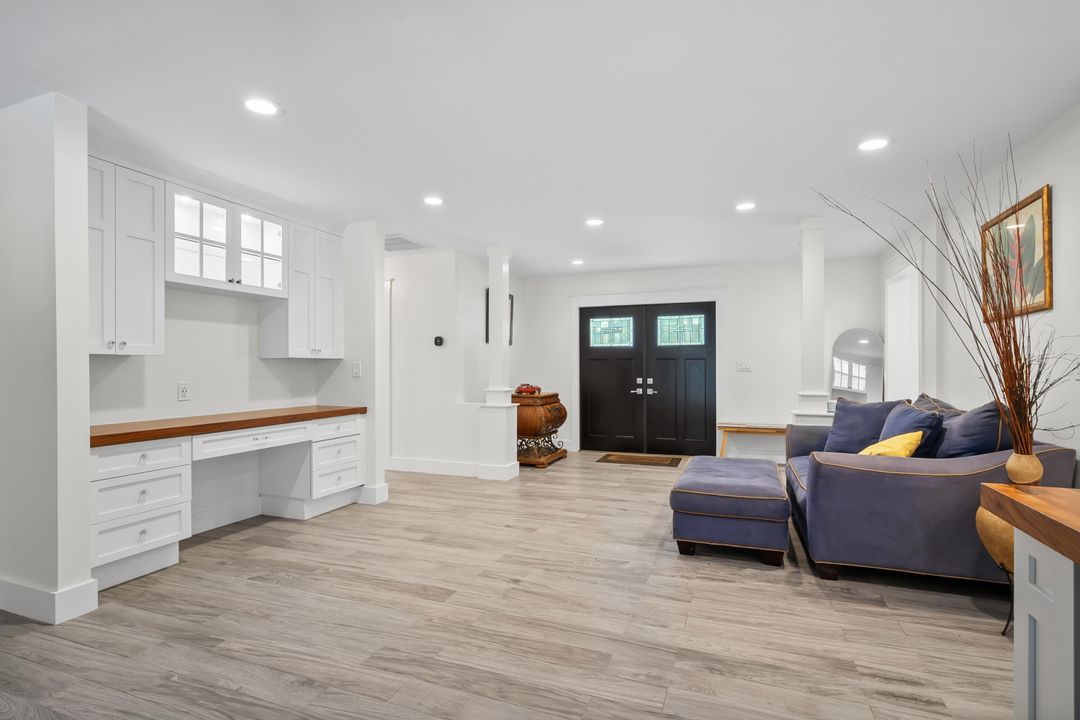 For Sale: $1,189,000 (3 beds, 2 baths, 2261 Square Feet)