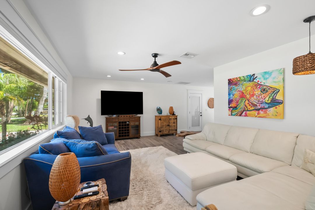 For Sale: $1,189,000 (3 beds, 2 baths, 2261 Square Feet)