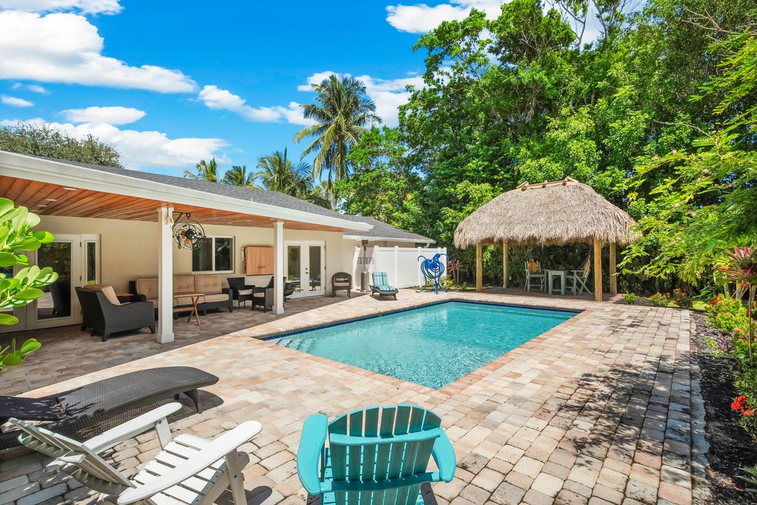 For Sale: $1,189,000 (3 beds, 2 baths, 2261 Square Feet)