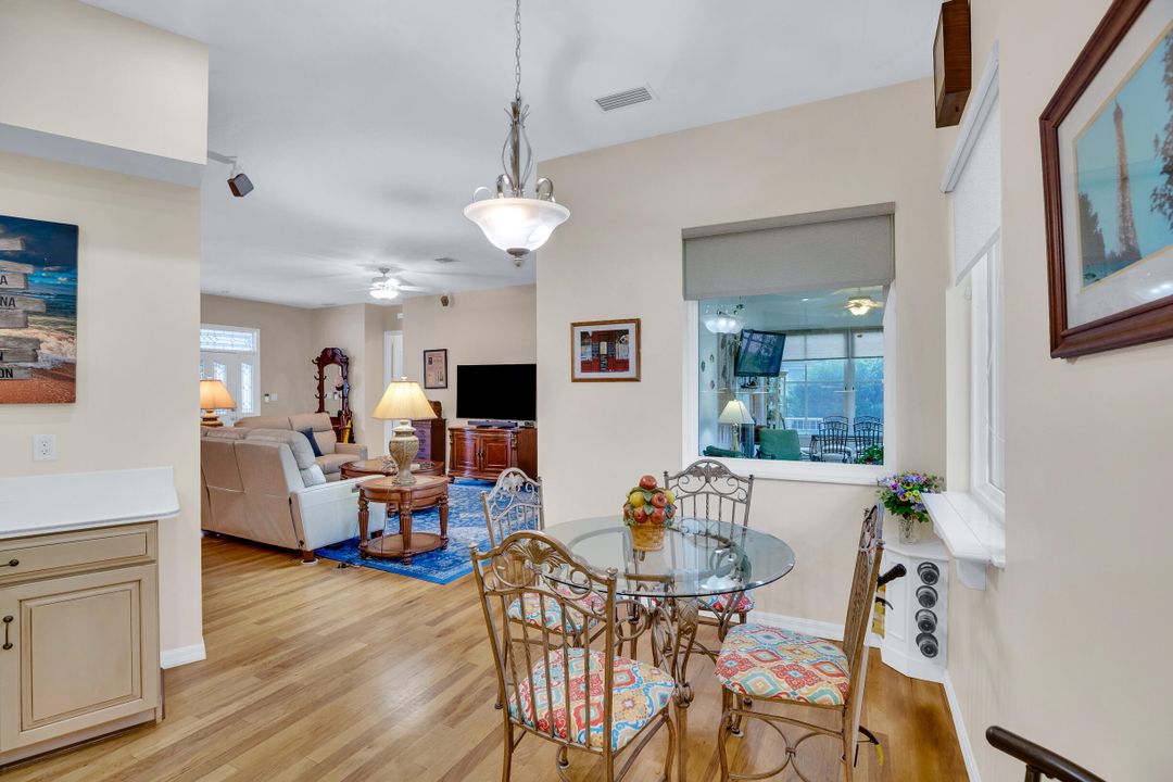 待售: $475,000 (3 贝兹, 2 浴室, 2247 平方英尺)