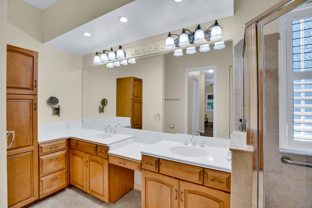 待售: $475,000 (3 贝兹, 2 浴室, 2247 平方英尺)