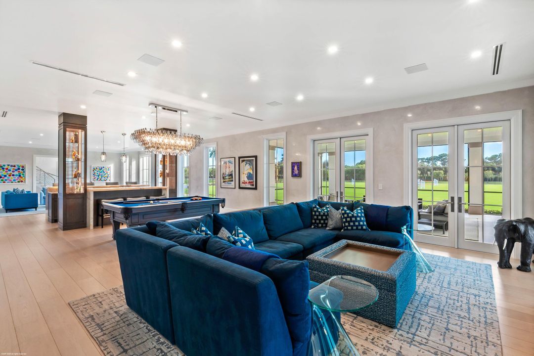 На продажу: $56,500,000 (5 спален, 7 ванн, 15029 Квадратных фут)