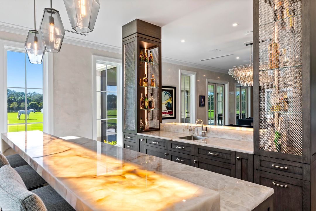 На продажу: $56,500,000 (5 спален, 7 ванн, 15029 Квадратных фут)