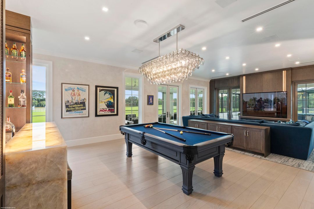 На продажу: $56,500,000 (5 спален, 7 ванн, 15029 Квадратных фут)