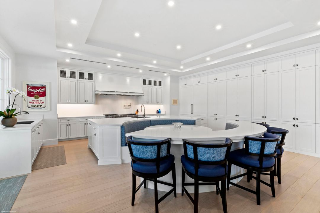 На продажу: $56,500,000 (5 спален, 7 ванн, 15029 Квадратных фут)