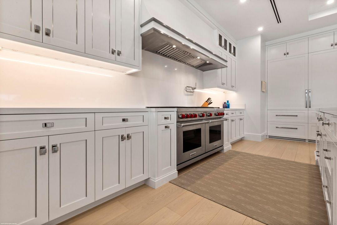 На продажу: $56,500,000 (5 спален, 7 ванн, 15029 Квадратных фут)