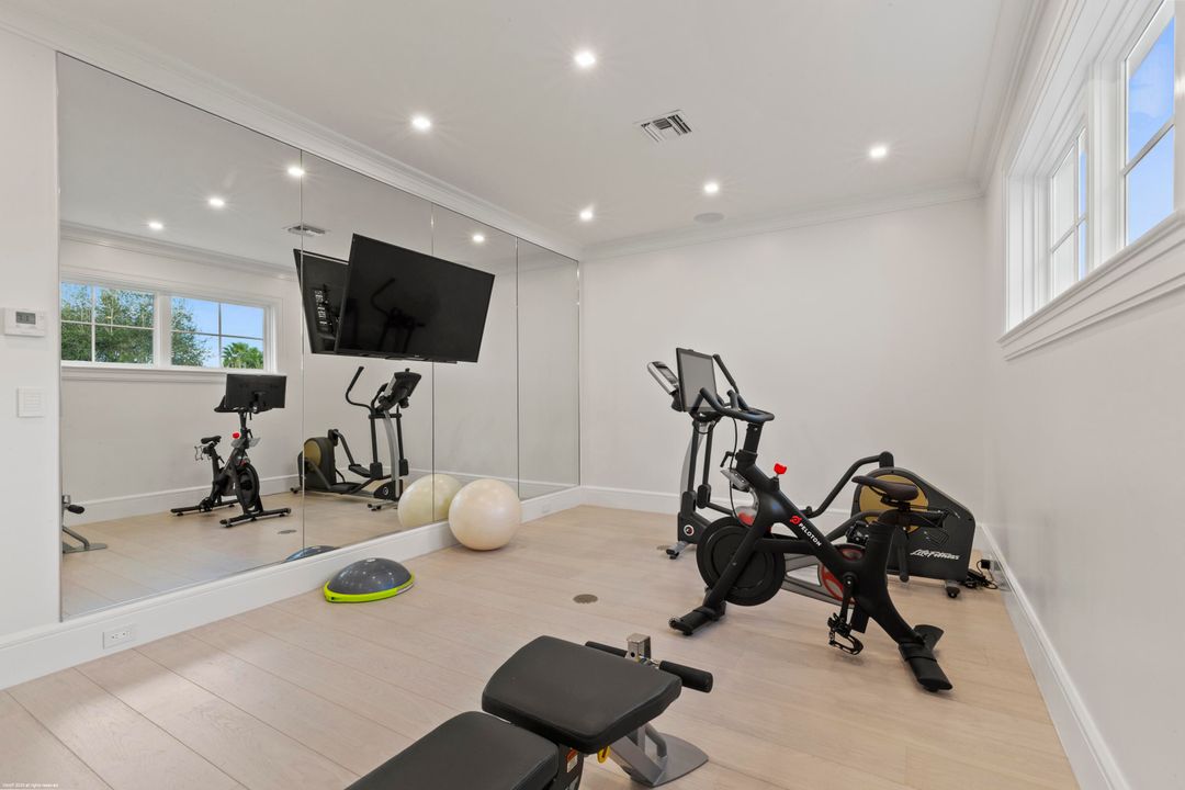 На продажу: $56,500,000 (5 спален, 7 ванн, 15029 Квадратных фут)