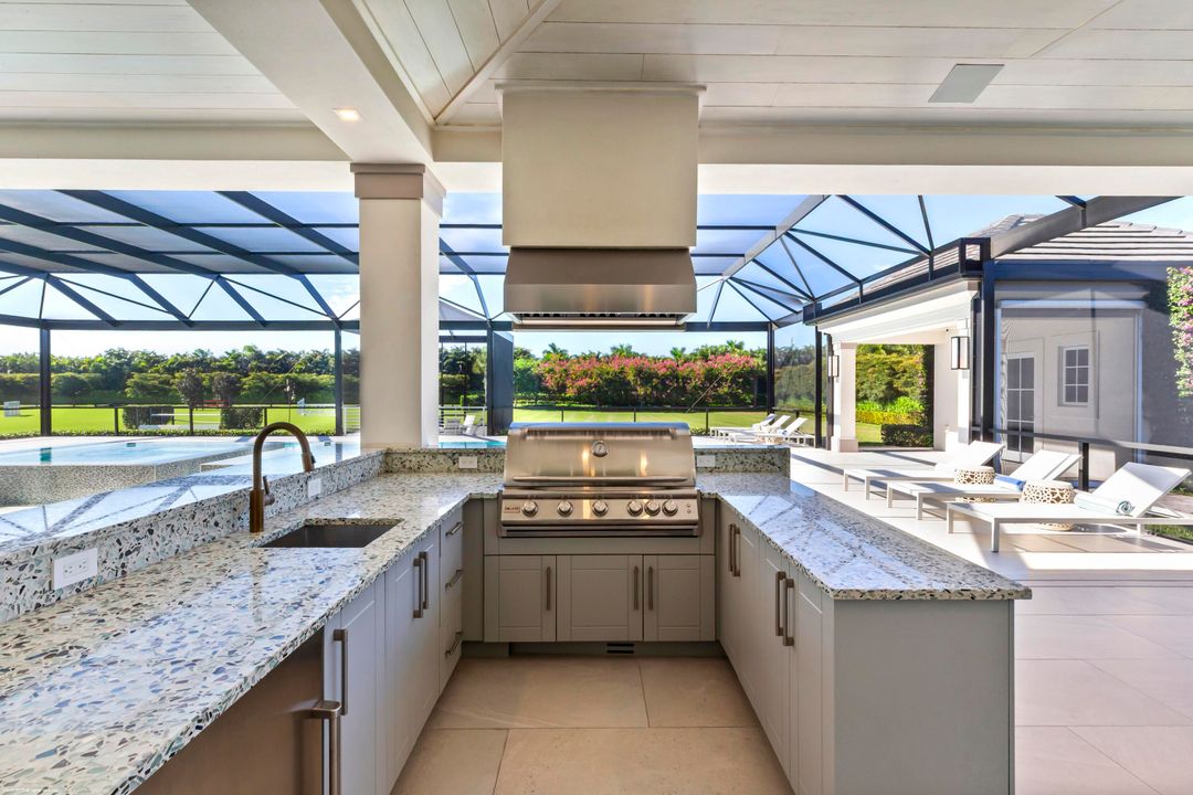 На продажу: $56,500,000 (5 спален, 7 ванн, 15029 Квадратных фут)