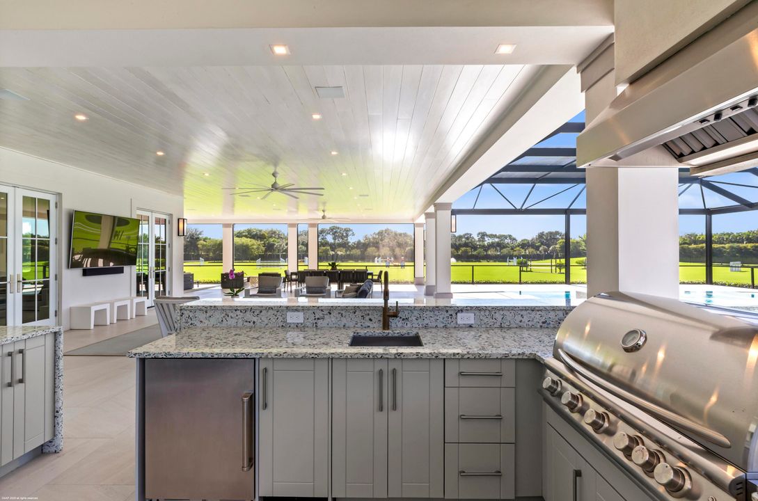 На продажу: $56,500,000 (5 спален, 7 ванн, 15029 Квадратных фут)