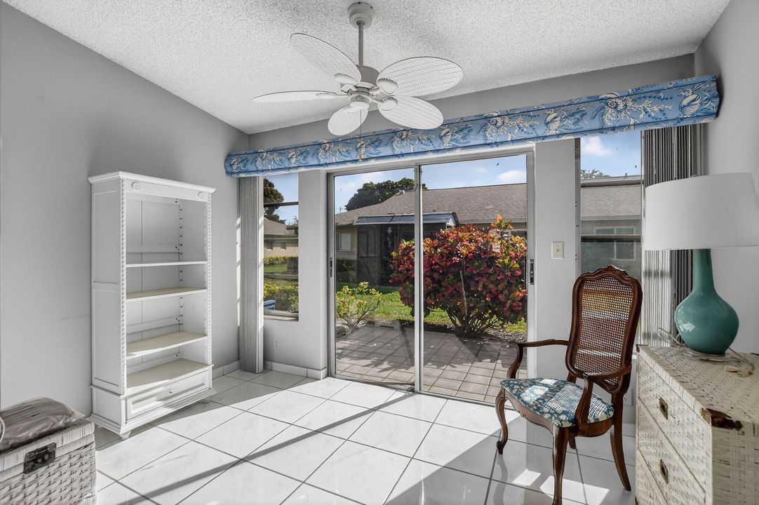 出租: $1,950 (2 贝兹, 2 浴室, 863 平方英尺)