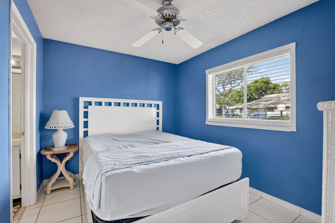 出租: $1,950 (2 贝兹, 2 浴室, 863 平方英尺)