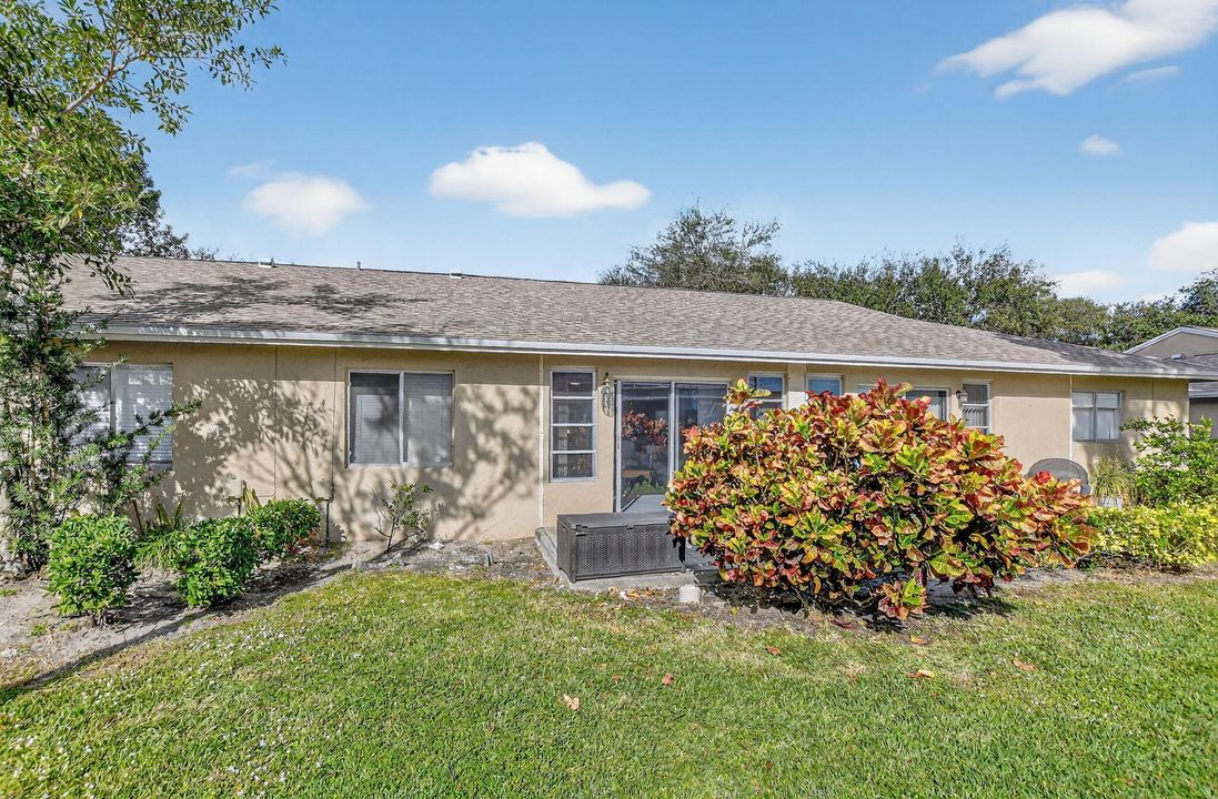 出租: $1,950 (2 贝兹, 2 浴室, 863 平方英尺)