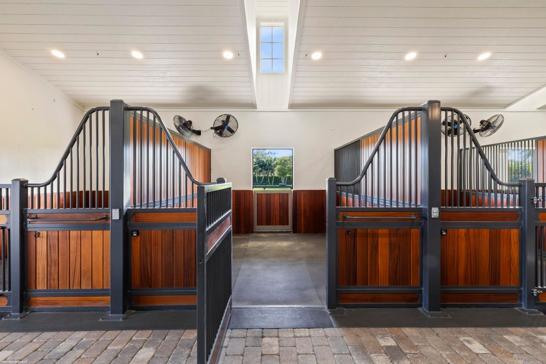 На продажу: $56,500,000 (5 спален, 7 ванн, 15029 Квадратных фут)