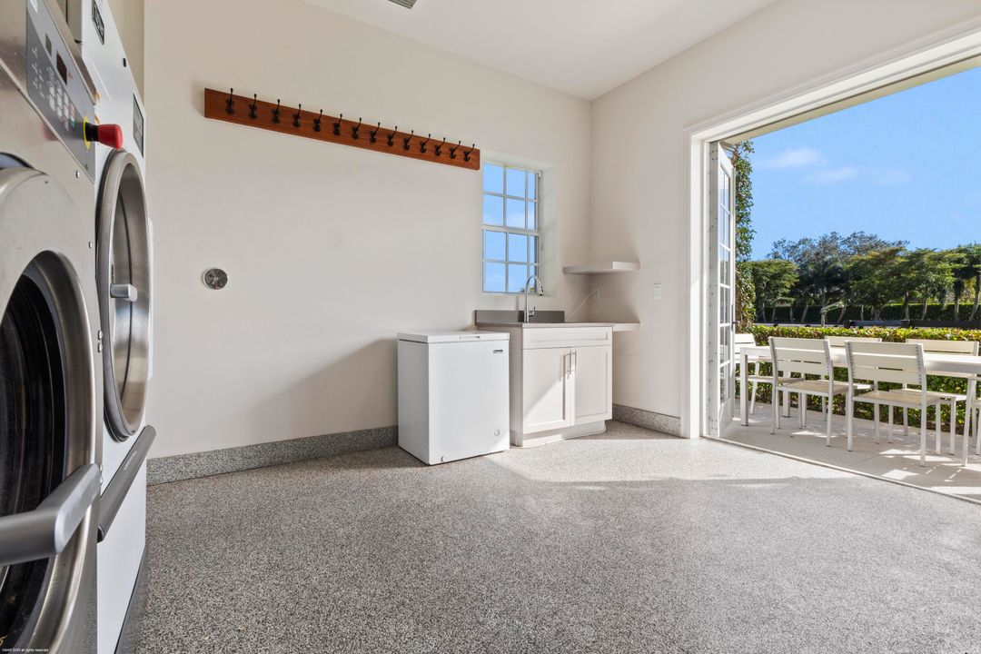 На продажу: $56,500,000 (5 спален, 7 ванн, 15029 Квадратных фут)