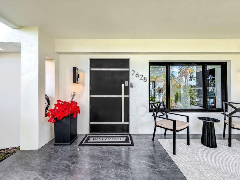 出租: $12,000 (3 贝兹, 2 浴室, 1634 平方英尺)