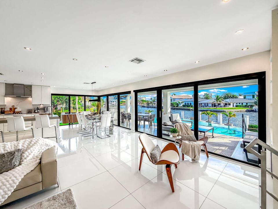 出租: $12,000 (3 贝兹, 2 浴室, 1634 平方英尺)