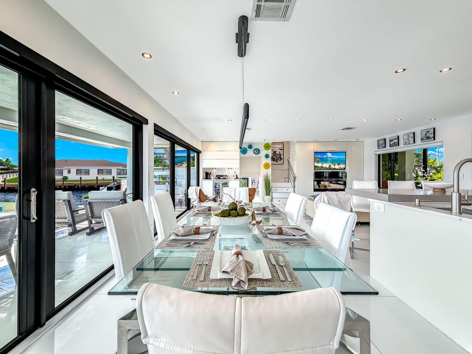 出租: $12,000 (3 贝兹, 2 浴室, 1634 平方英尺)