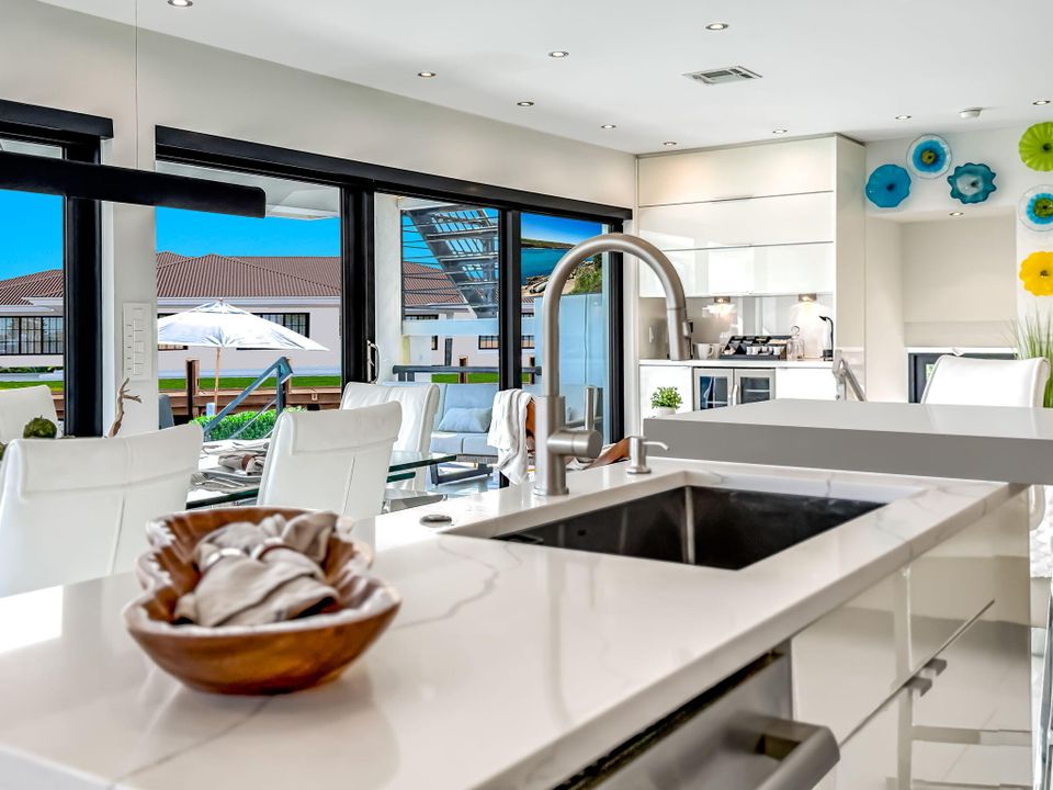 出租: $12,000 (3 贝兹, 2 浴室, 1634 平方英尺)