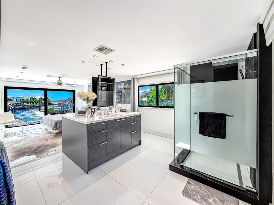 出租: $12,000 (3 贝兹, 2 浴室, 1634 平方英尺)