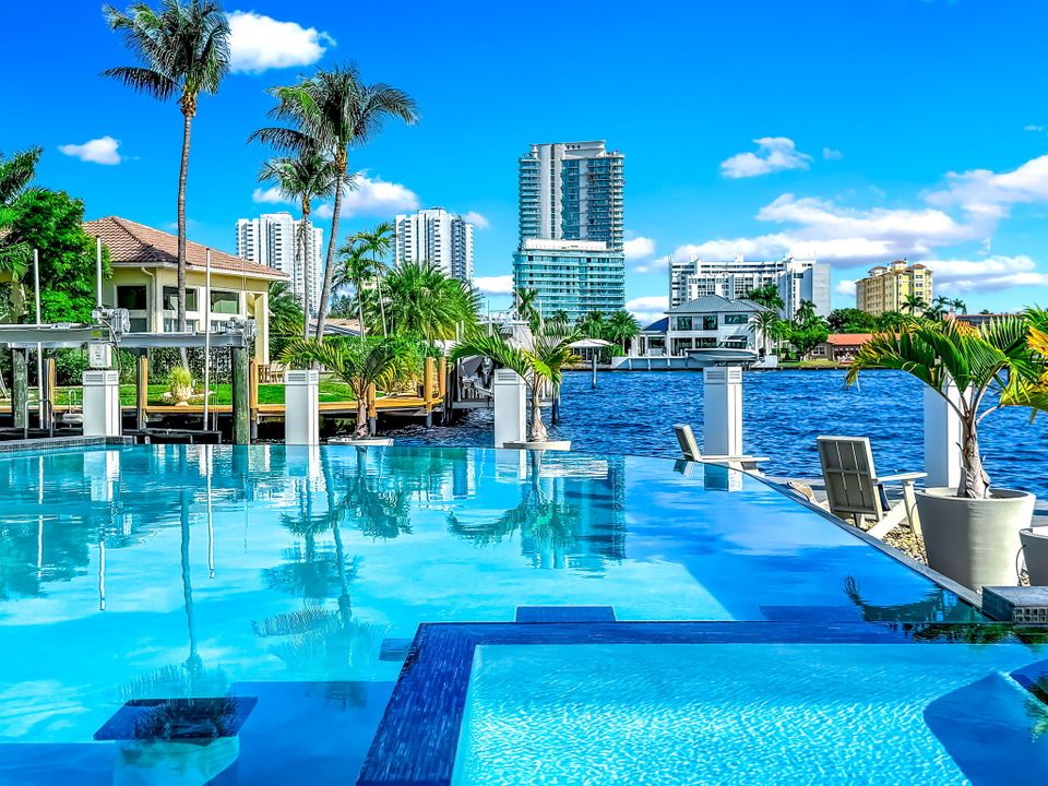 出租: $12,000 (3 贝兹, 2 浴室, 1634 平方英尺)