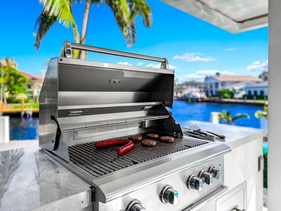 出租: $12,000 (3 贝兹, 2 浴室, 1634 平方英尺)