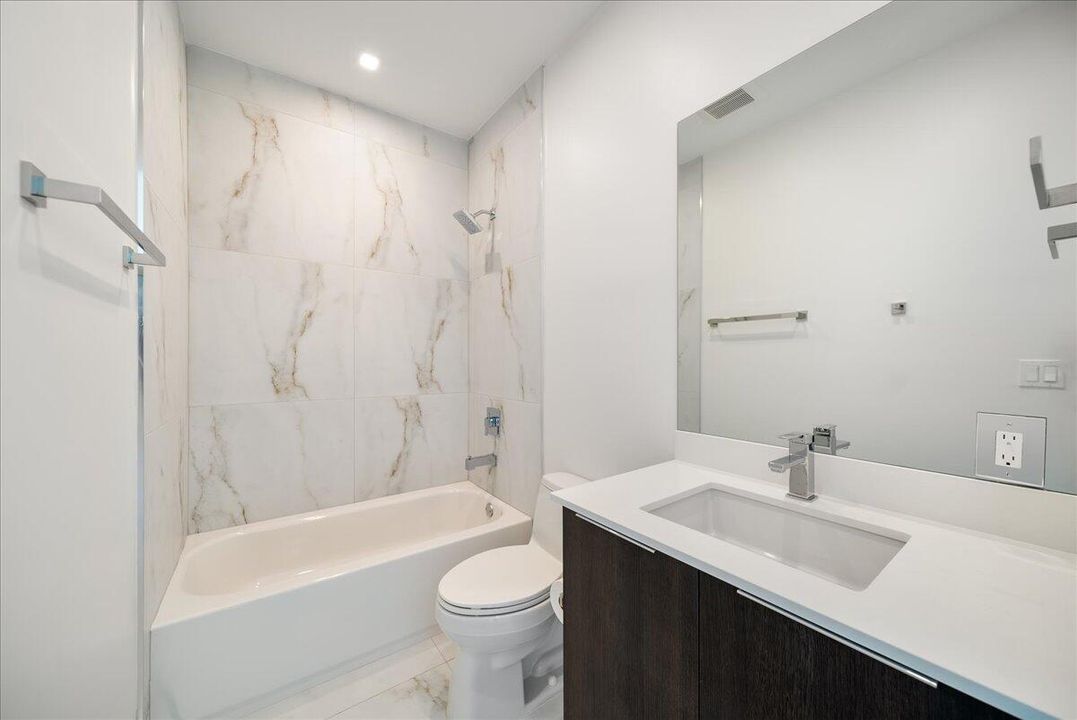 For Sale: $1,199,000 (3 beds, 3 baths, 2074 Square Feet)