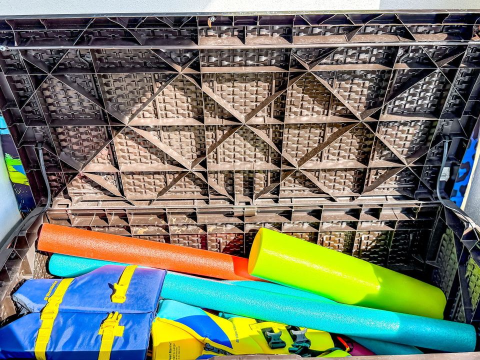 出租: $12,000 (3 贝兹, 2 浴室, 1634 平方英尺)