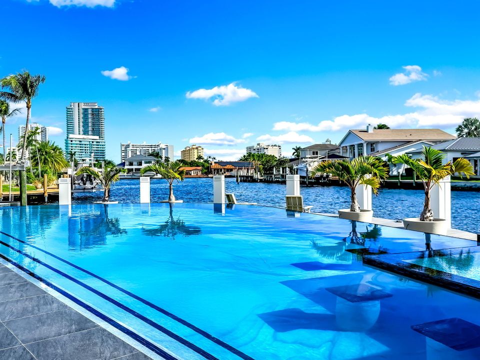 出租: $12,000 (3 贝兹, 2 浴室, 1634 平方英尺)