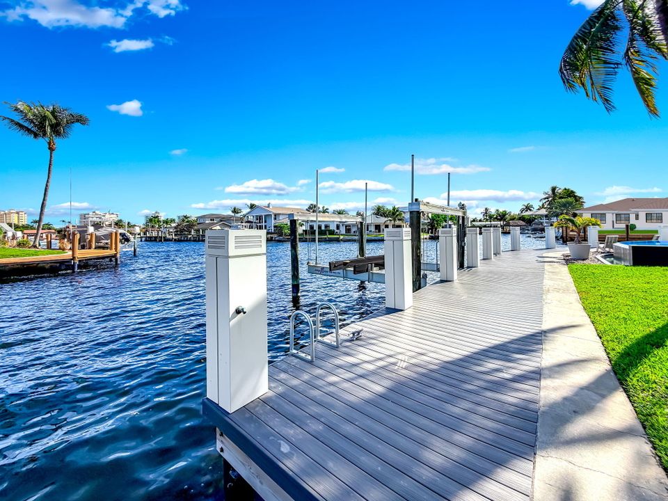 出租: $12,000 (3 贝兹, 2 浴室, 1634 平方英尺)