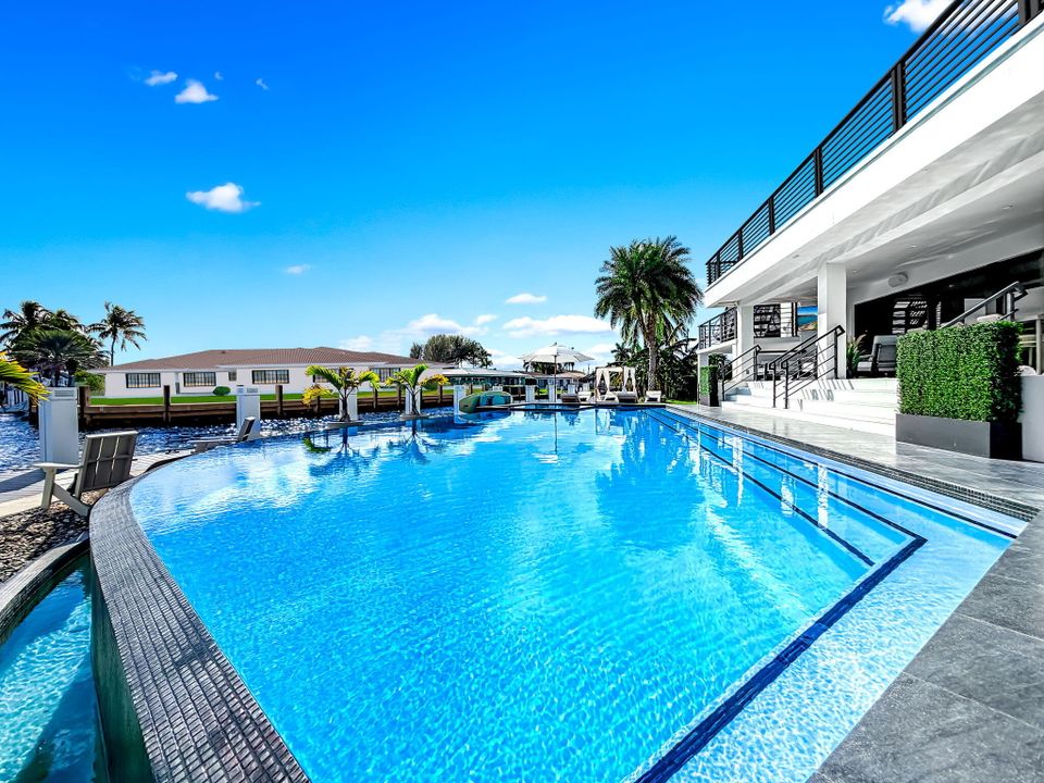 出租: $12,000 (3 贝兹, 2 浴室, 1634 平方英尺)