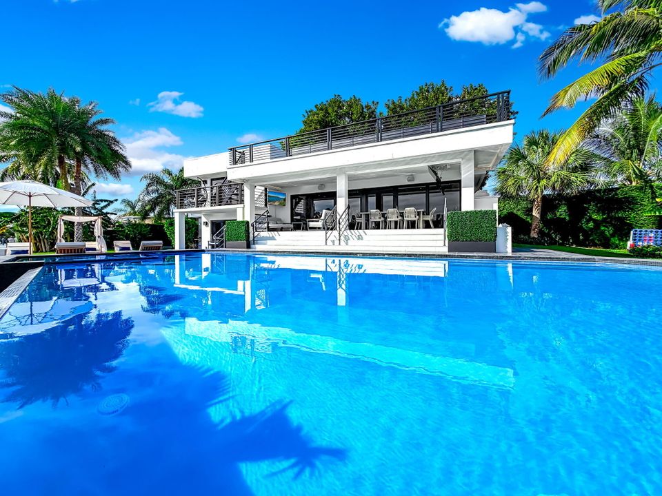 出租: $12,000 (3 贝兹, 2 浴室, 1634 平方英尺)