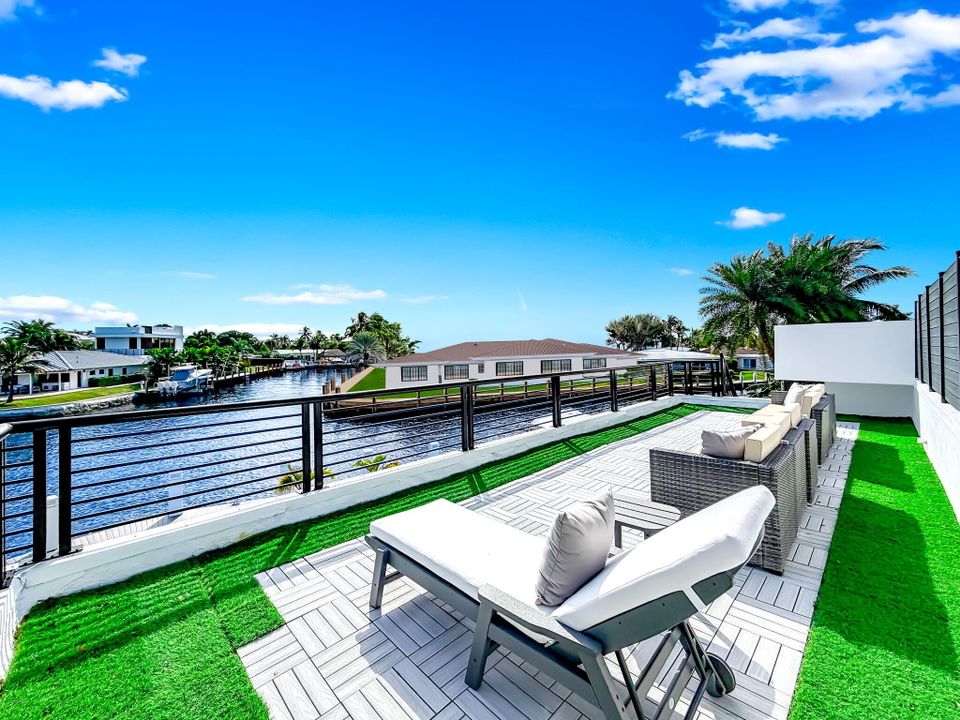 出租: $12,000 (3 贝兹, 2 浴室, 1634 平方英尺)