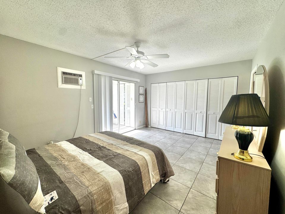 For Rent: $1,700 (1 beds, 1 baths, 700 Square Feet)