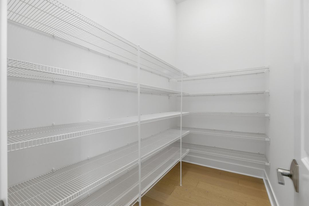 En Venta: $2,599,990 (4 camas, 4 baños, 4207 Pies cuadrados)