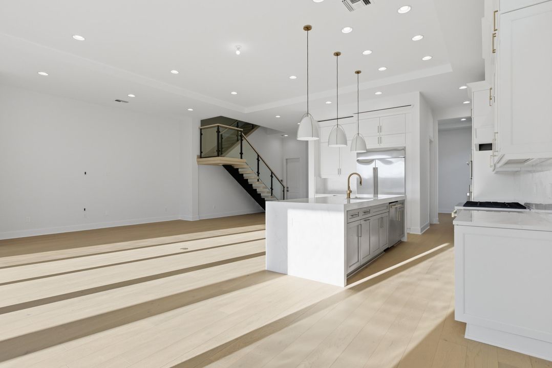 En Venta: $2,599,990 (4 camas, 4 baños, 4207 Pies cuadrados)