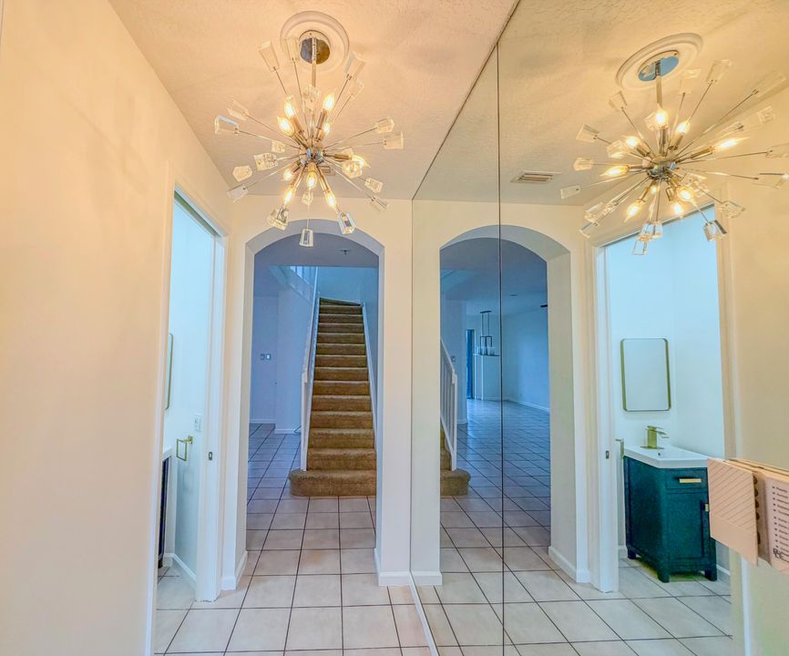 En Renta: $4,000 (2 camas, 2 baños, 1750 Pies cuadrados)