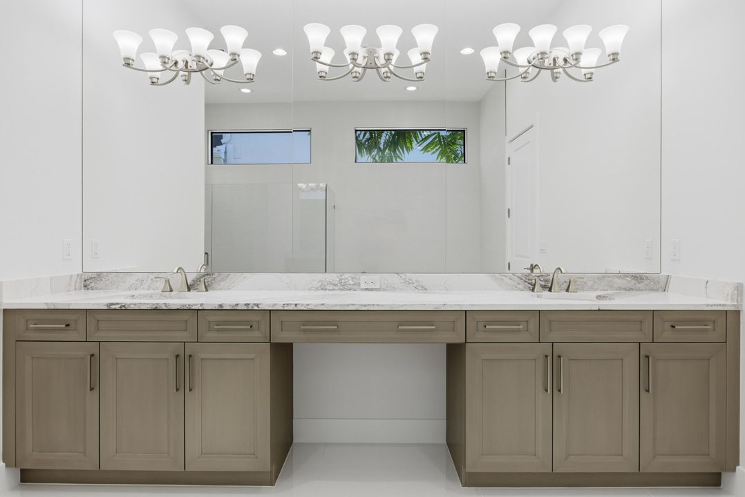 En Venta: $2,599,990 (4 camas, 4 baños, 4207 Pies cuadrados)