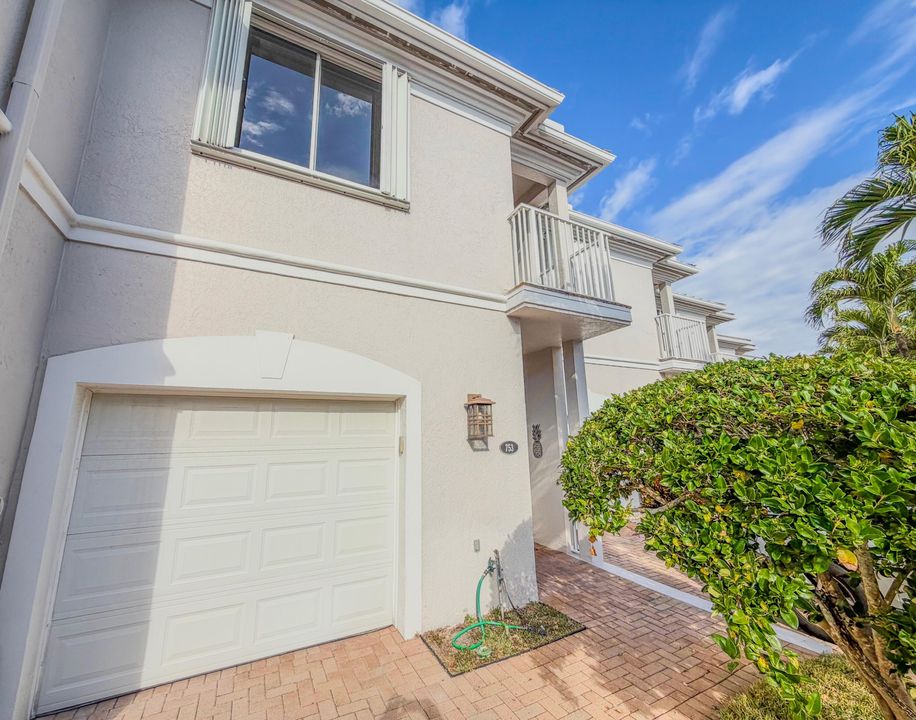 En Renta: $4,000 (2 camas, 2 baños, 1750 Pies cuadrados)