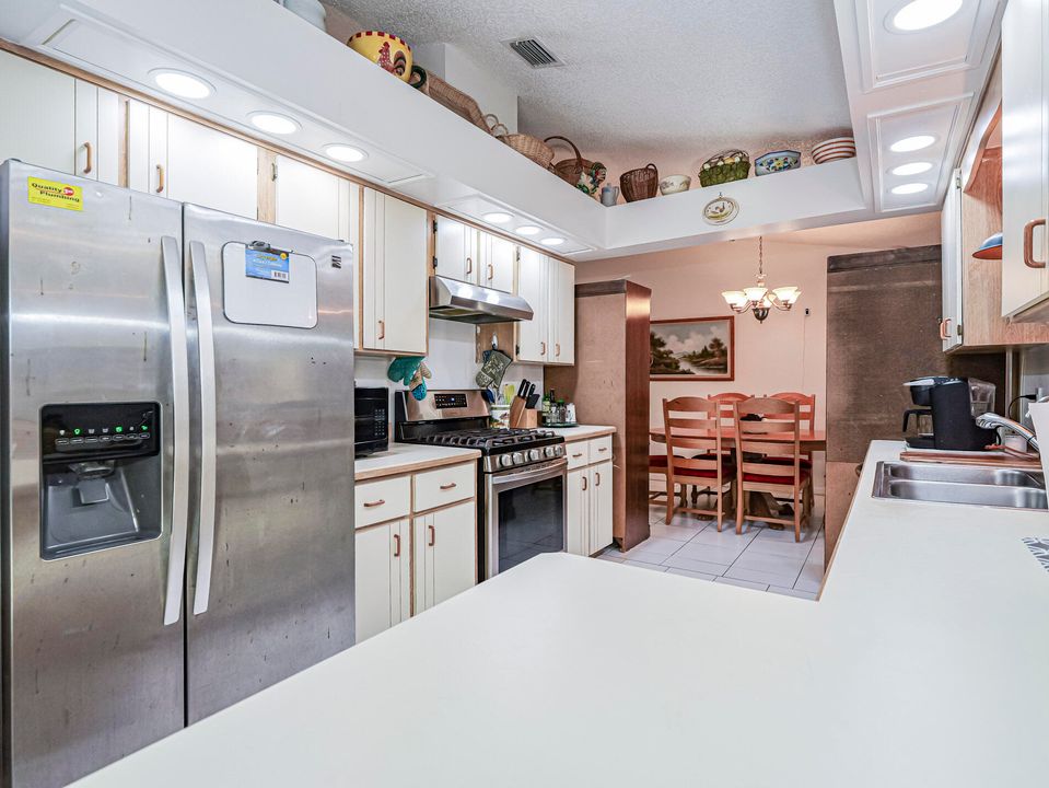 待售: $359,000 (3 贝兹, 2 浴室, 1831 平方英尺)