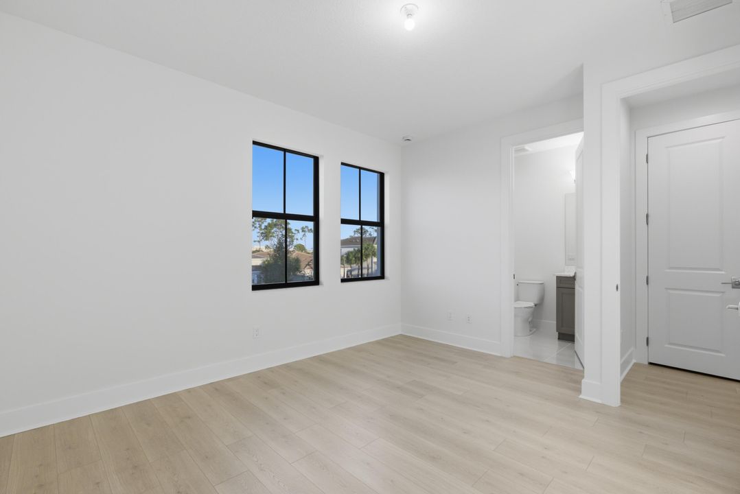 En Venta: $2,599,990 (4 camas, 4 baños, 4207 Pies cuadrados)