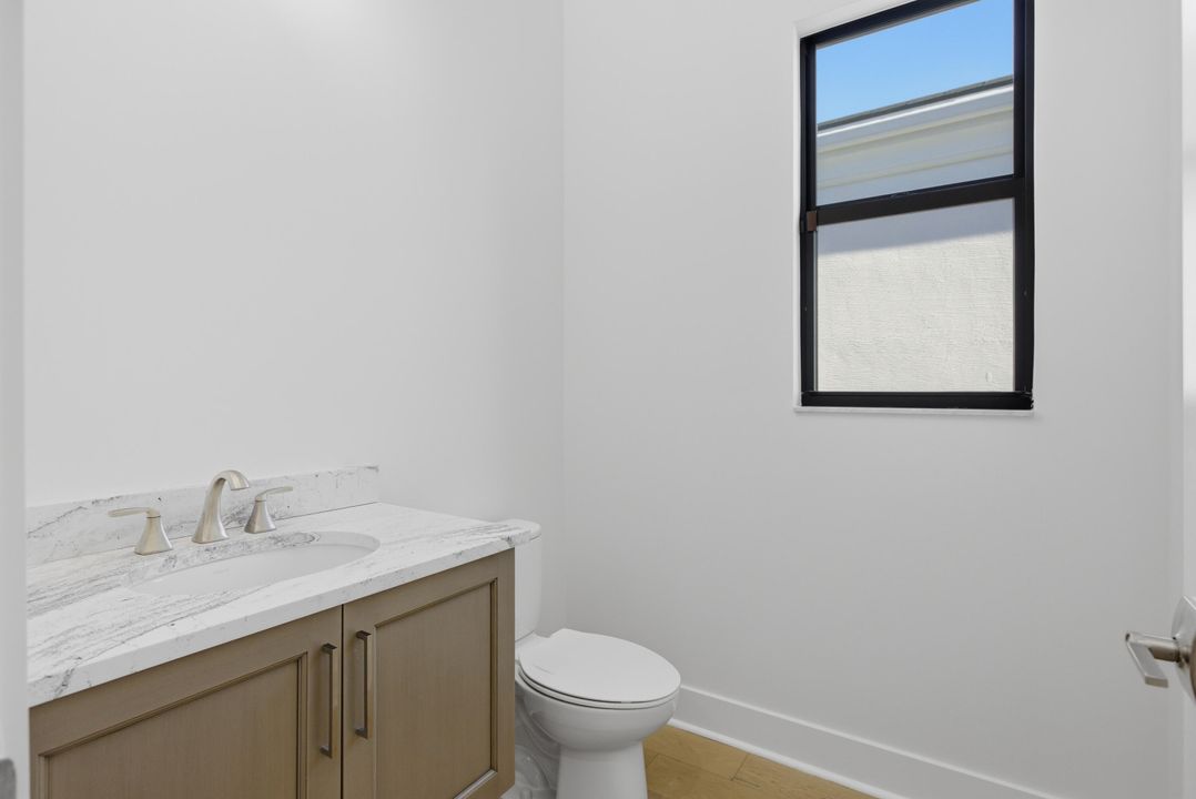 En Venta: $2,599,990 (4 camas, 4 baños, 4207 Pies cuadrados)