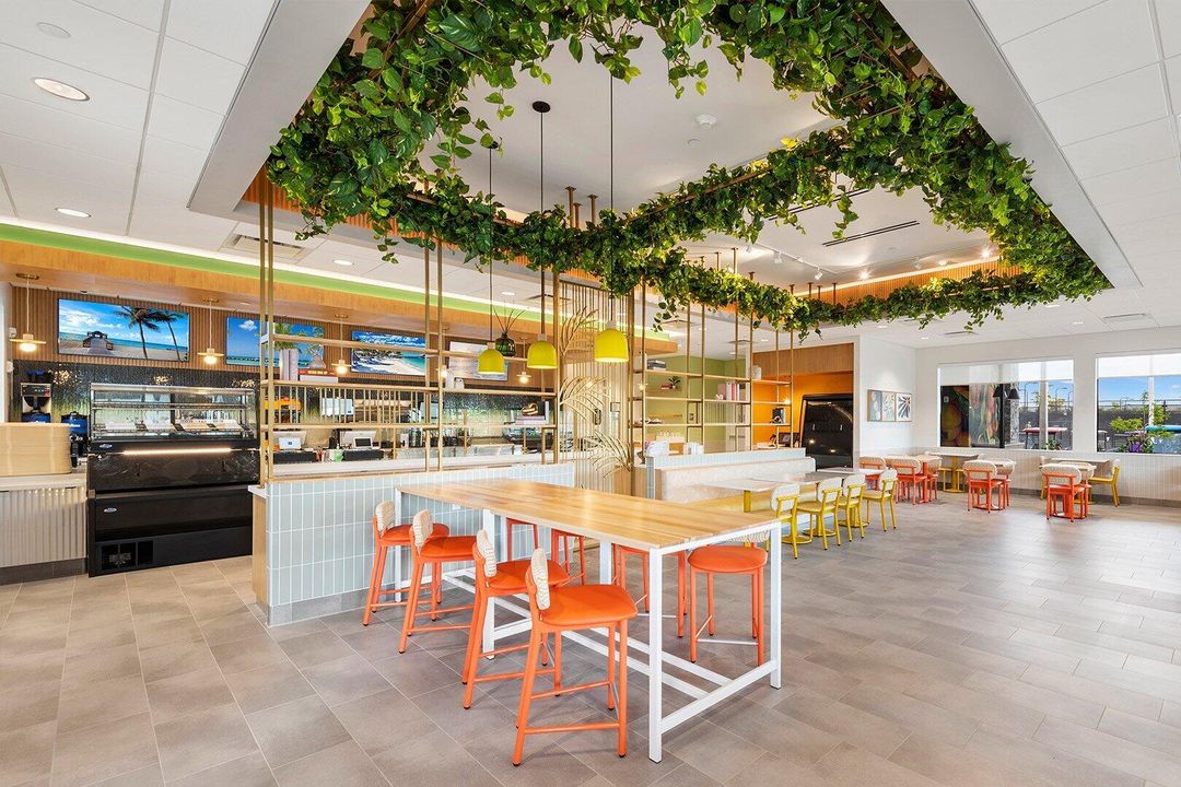 For Sale: $949,900 (3 beds, 2 baths, 2580 Square Feet)