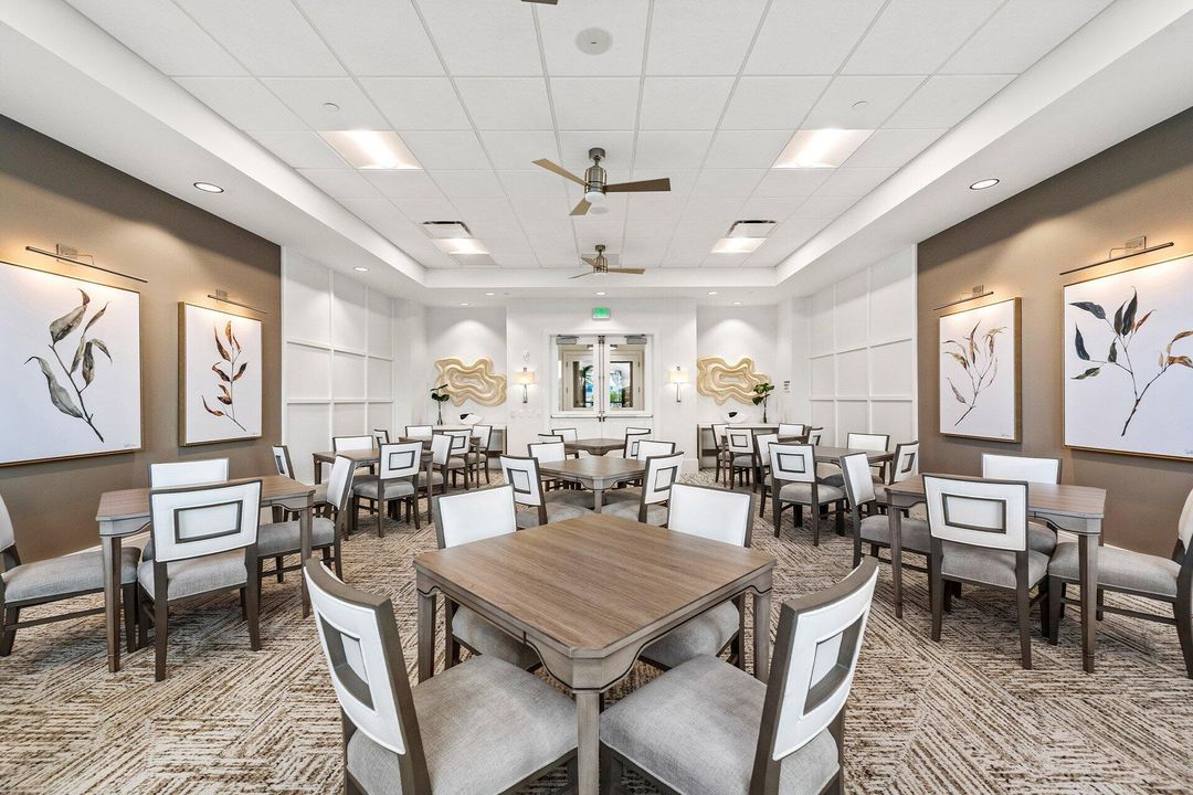 For Sale: $949,900 (3 beds, 2 baths, 2580 Square Feet)