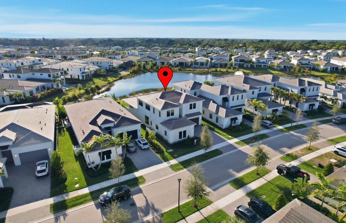 En Venta: $2,599,990 (4 camas, 4 baños, 4207 Pies cuadrados)