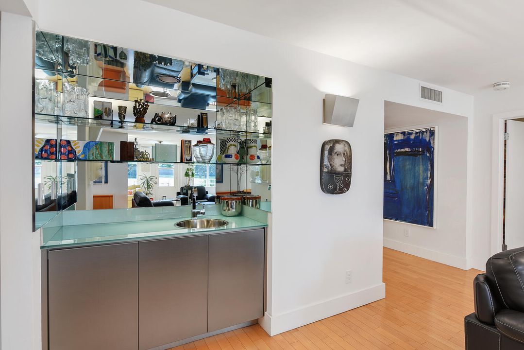 En Venta: $575,000 (3 camas, 2 baños, 1913 Pies cuadrados)