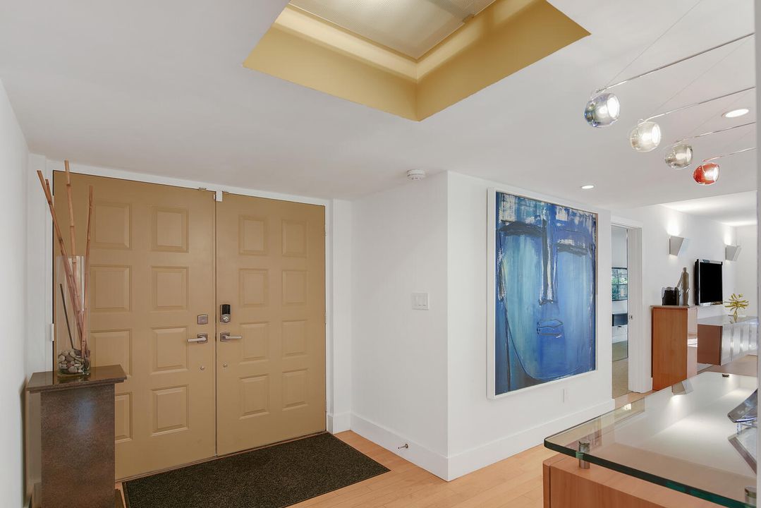 En Venta: $575,000 (3 camas, 2 baños, 1913 Pies cuadrados)