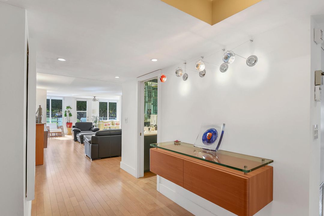 En Venta: $575,000 (3 camas, 2 baños, 1913 Pies cuadrados)